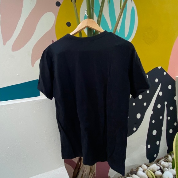 Black tshirt - Picture 2 of 2